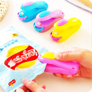 Kitchen Accessories Gadget Mini Pocket Home Sealing Machine Kitchen Tool Vacuum Bag Clips Snack Bag Sealer Heat Sealer Creative