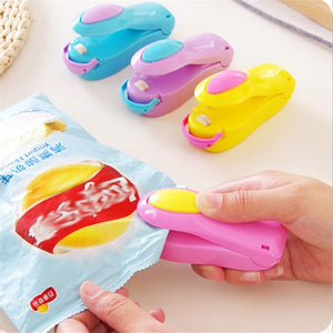 Kitchen Accessories Gadget Mini Pocket Home Sealing Machine Kitchen Tool Vacuum Bag Clips Snack Bag Sealer Heat Sealer Creative